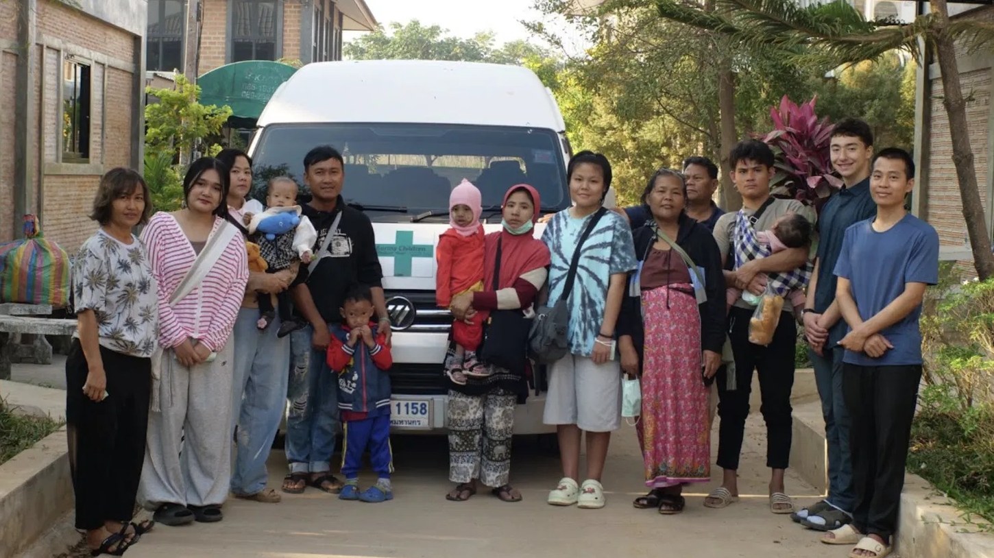 HFA-BCMF staff and patients on the Thai-Burma border